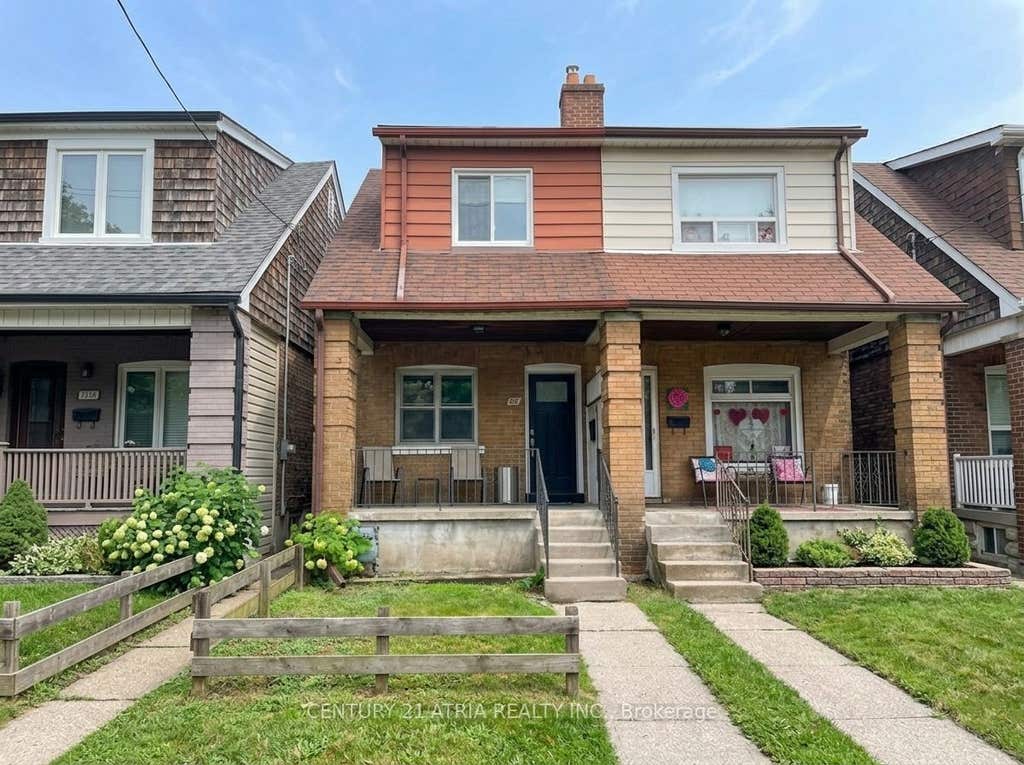 Photo of 63 Bastedo Avenue, Toronto, ON M1T 1P5 (MLS # E13600320)