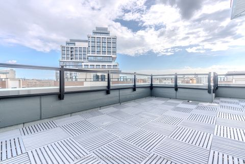 1085 Douglas Mccurdy Common 216 Mississauga ON L5G 4B1