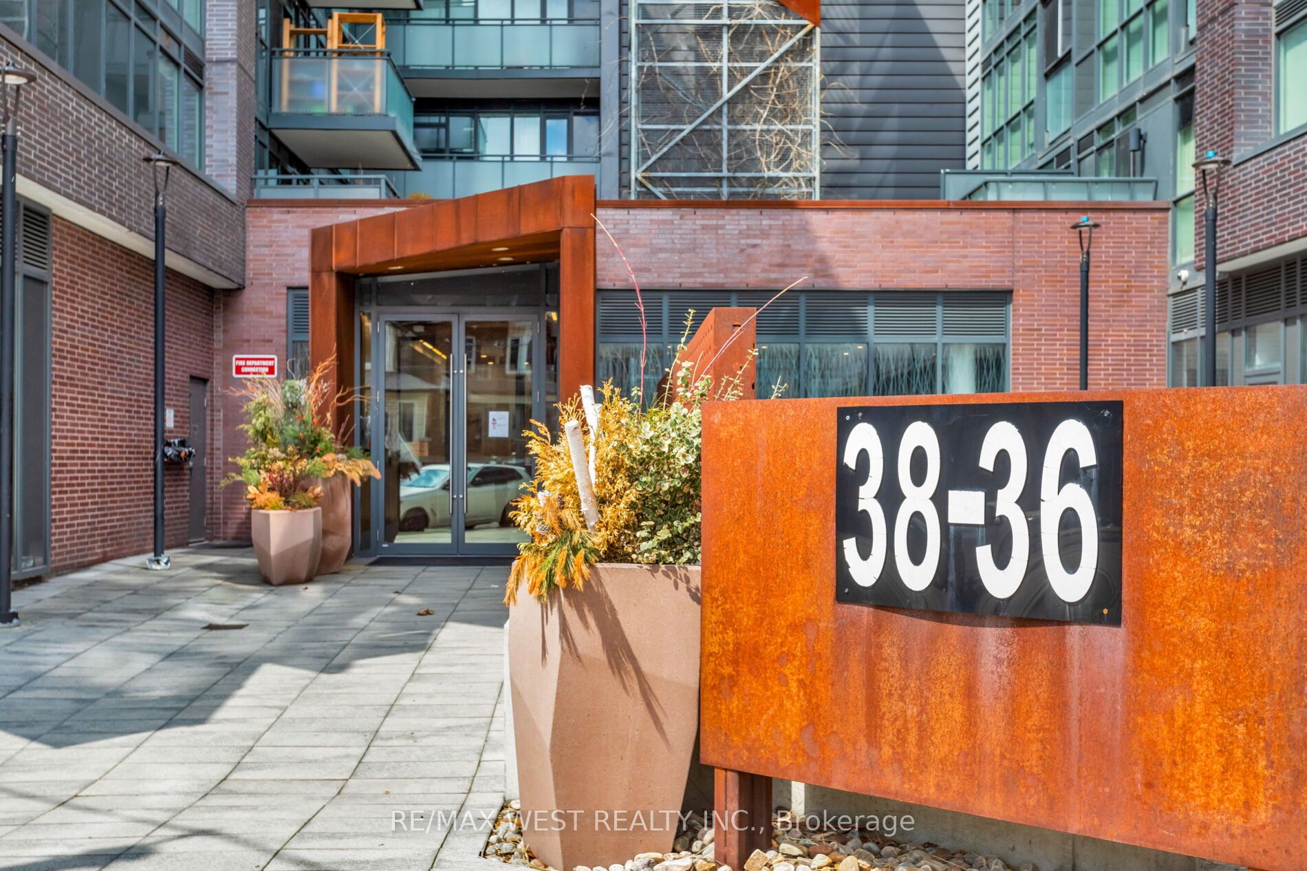 36 Howard Park Avenue 603