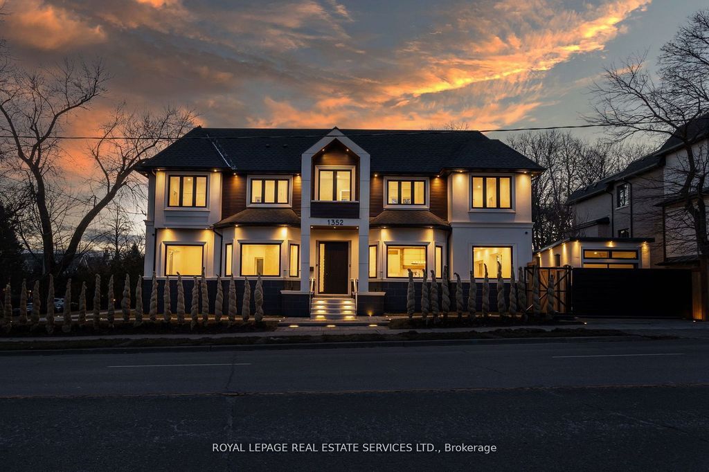 Photo of 1352 Mount Pleasant Road, Toronto, ON M4N 2T5 (MLS # C13099032)