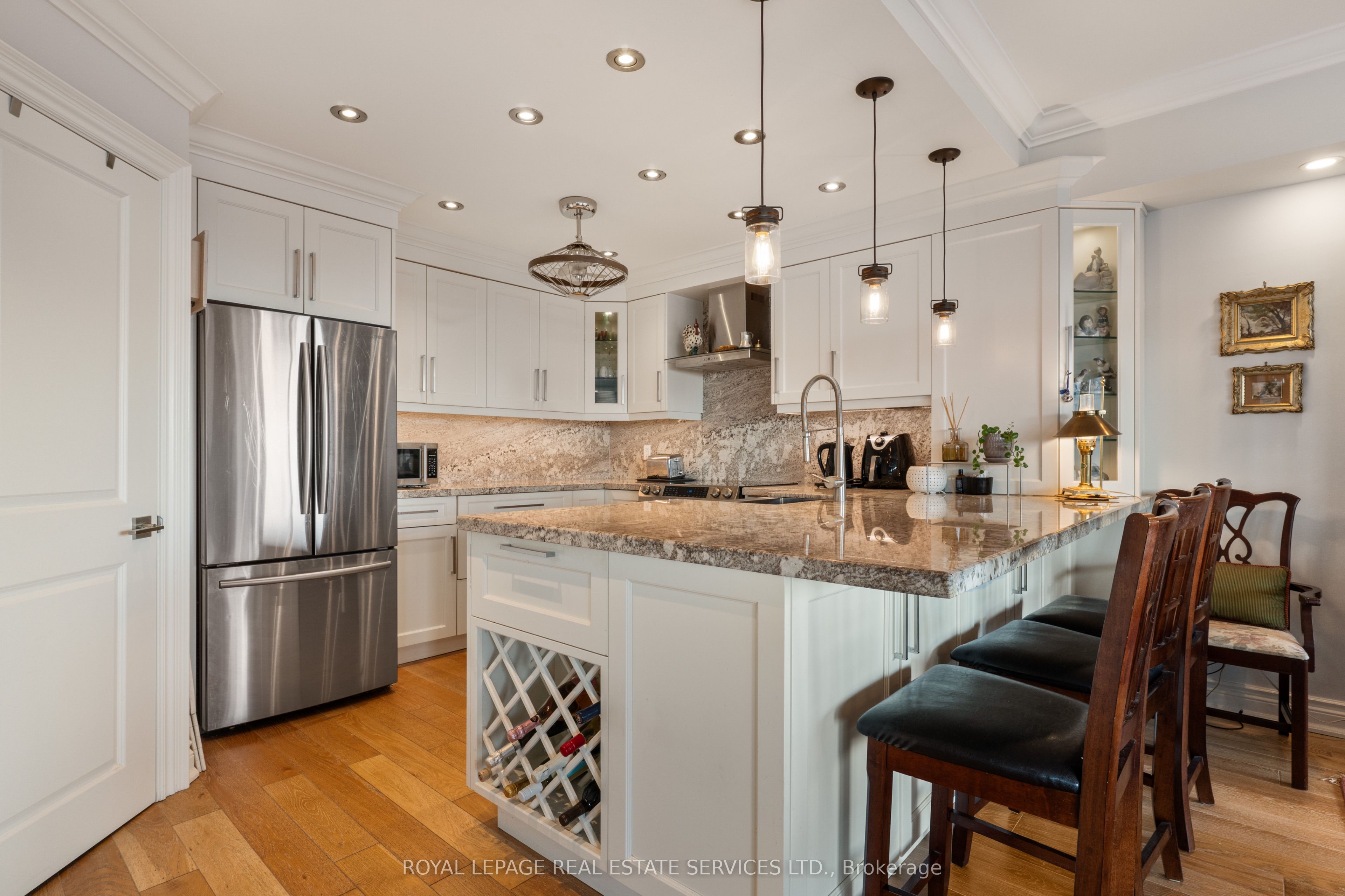 2267 Lake Shore Boulevard W 1304