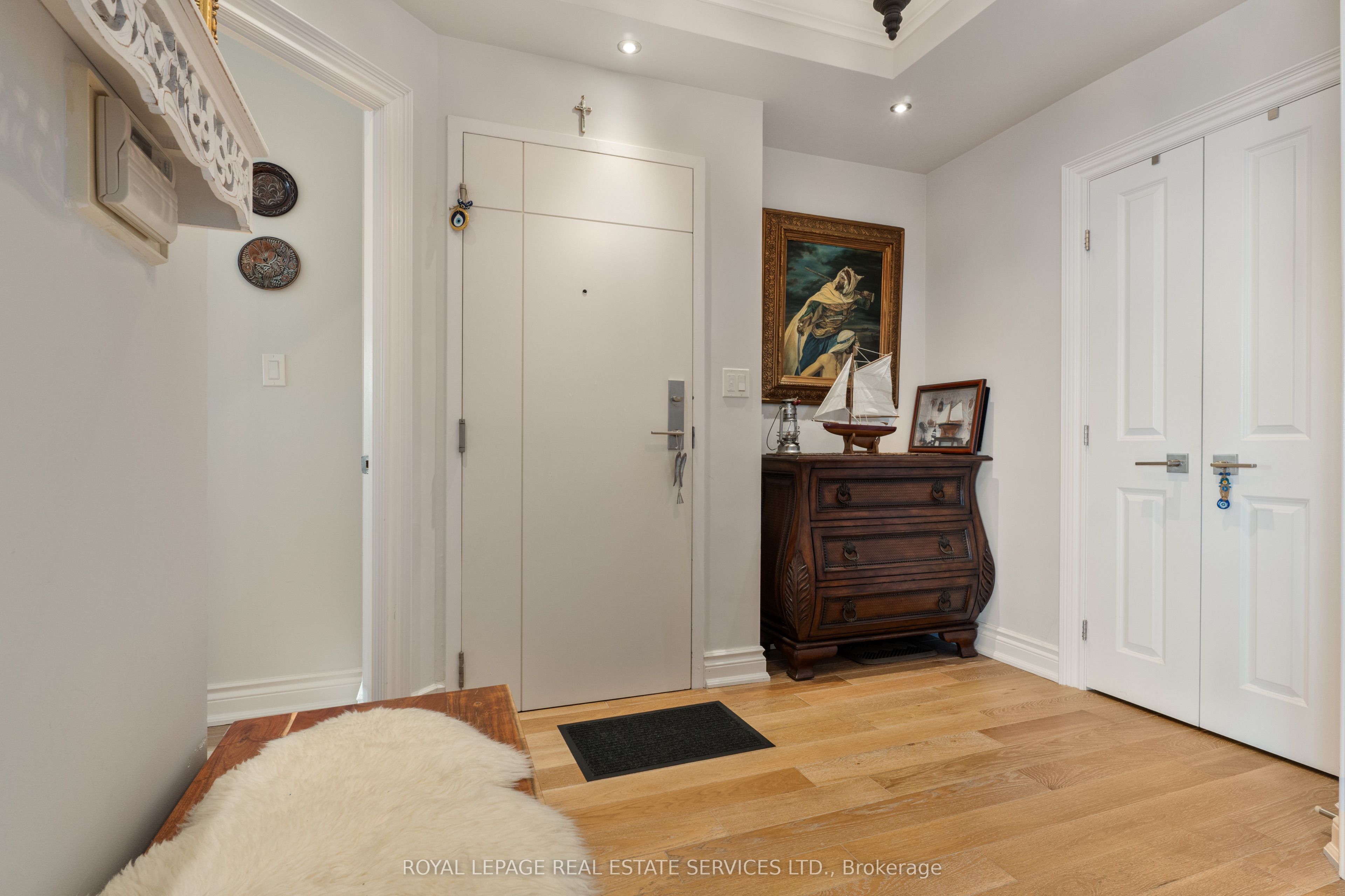 2267 Lake Shore Boulevard W 1304