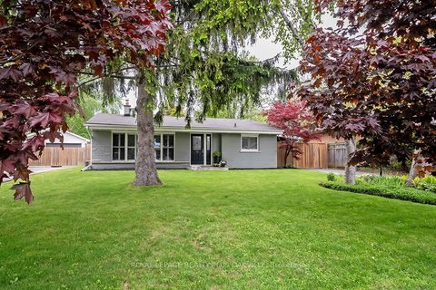 213 Mohawk Road Oakville ON L6L 2Z1