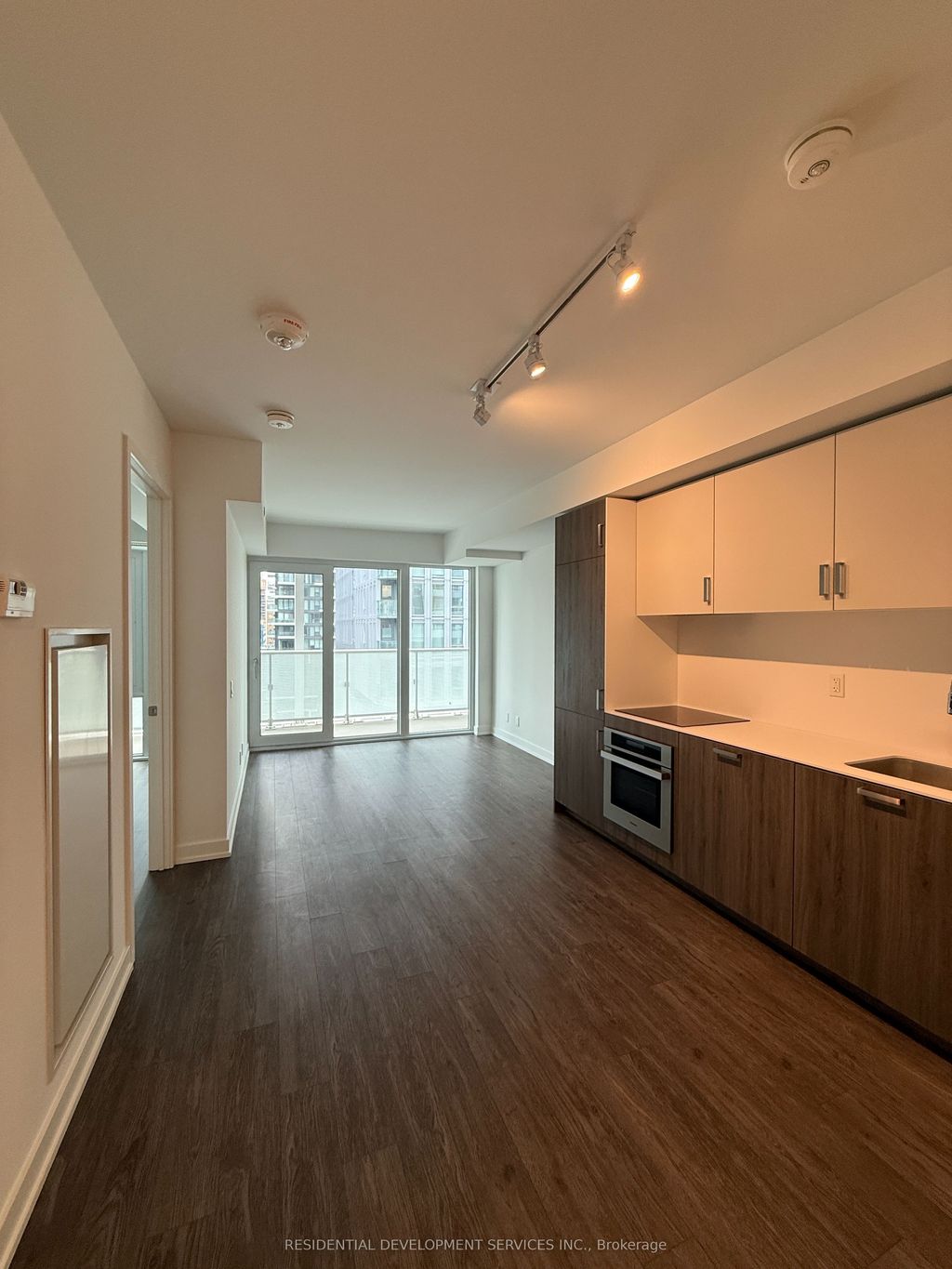 Photo of 88 Queen Street #815, Toronto, ON M5C 0B6 (MLS # C13501658)