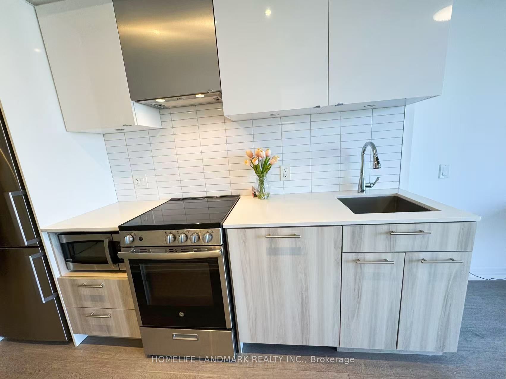 251 Jarvis Street 1601
