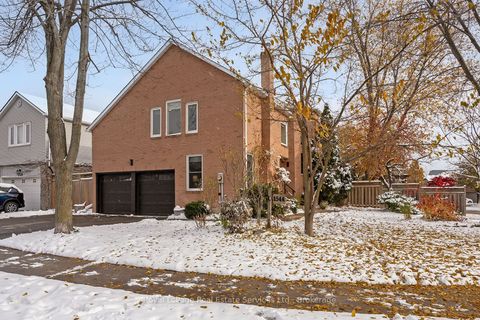 1544 Greenbriar Drive Oakville ON L6M 1Y5