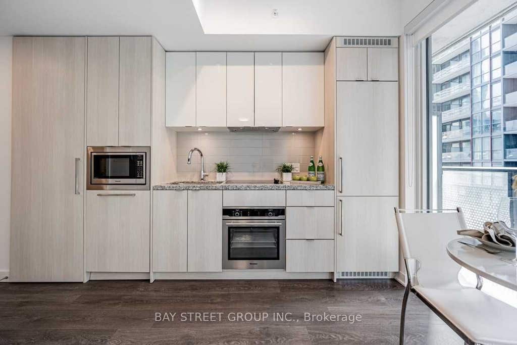 Photo of 115 Blue Jays Way #2208, Toronto, ON M5V 0N4 (MLS # C13690778)