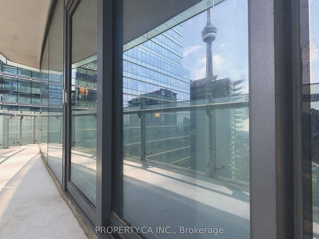 Photo of 14 York Street #2308, Toronto, ON M5J 0A9 (MLS # C13671894)