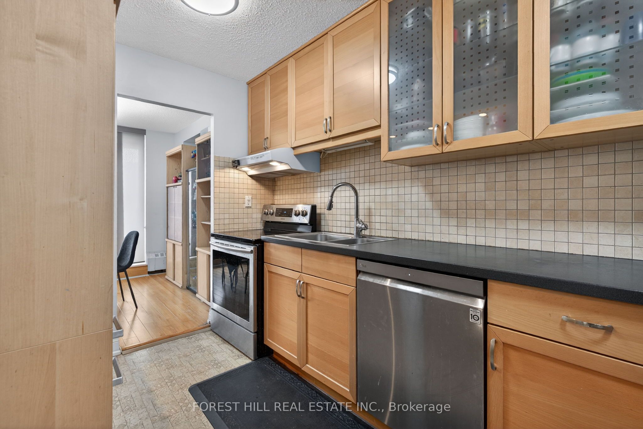 180 DUDLEY Avenue 302