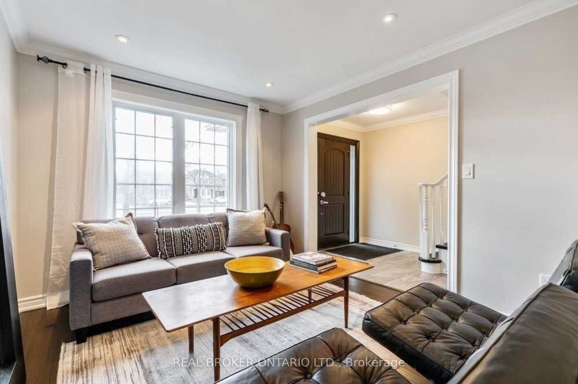 2369 Proudfoot Trail