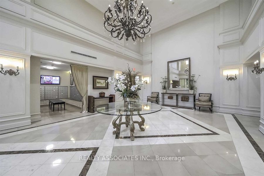 662 Sheppard Avenue E 1404