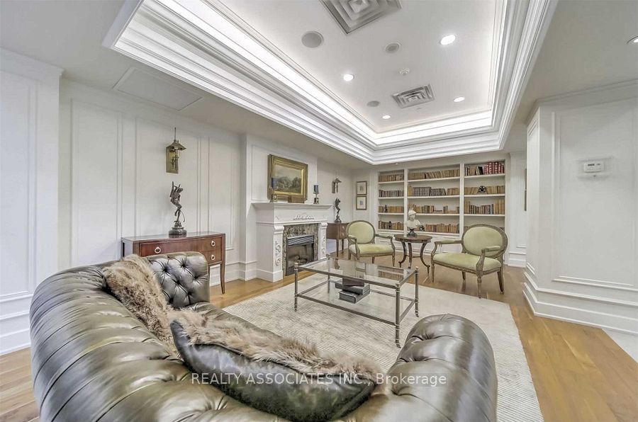 662 Sheppard Avenue E 1404