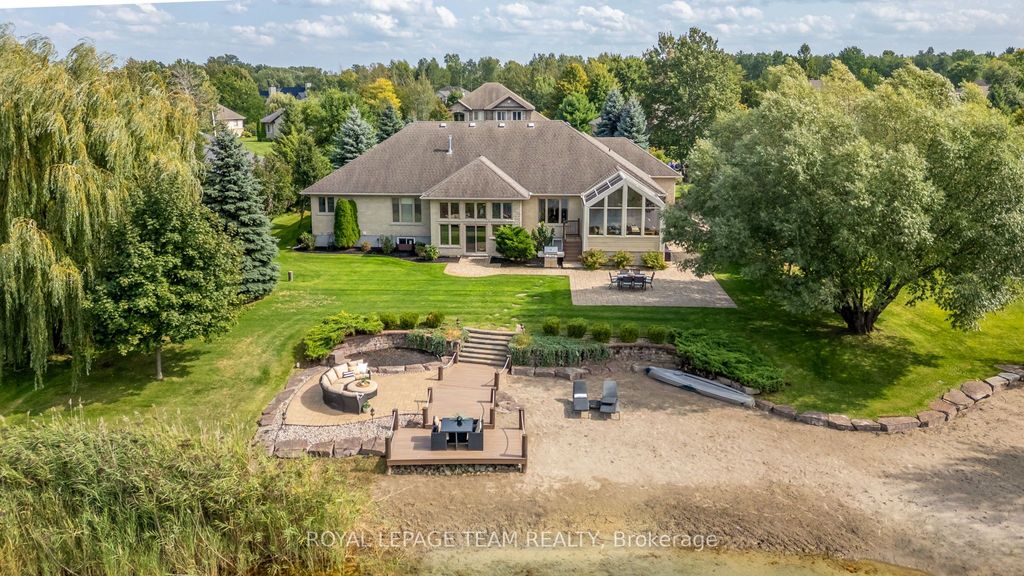 Photo of 6903 Lake Forest Walk, Greely - Metcalfe - Osgoode - Vernon and Area, ON K4P 1R7 (MLS # X12475187)