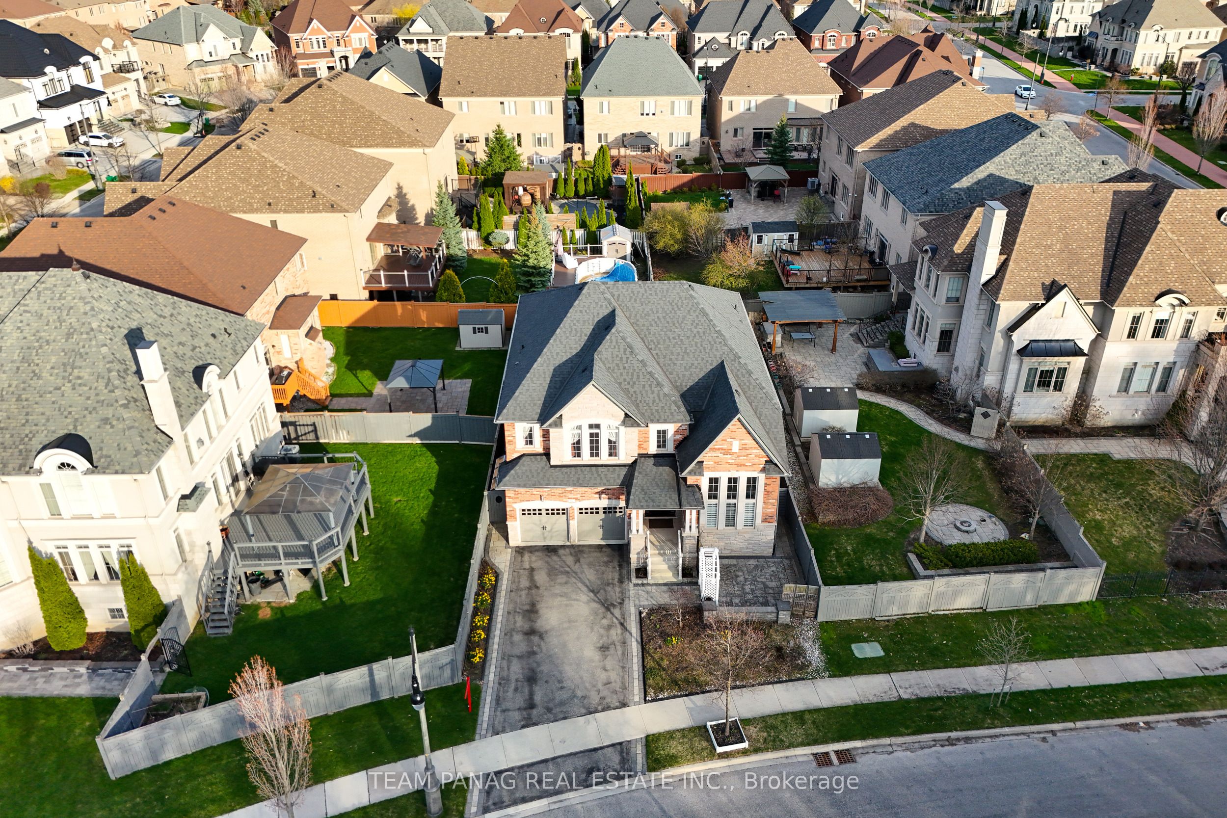 39 Dalmeny Drive