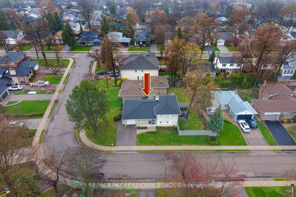 Photo of 19 Boxwood Road, Toronto, ON M9C 2W6 (MLS # W13012402)