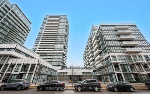 251 Manitoba Street 2702 Toronto ON M8Y 0C7