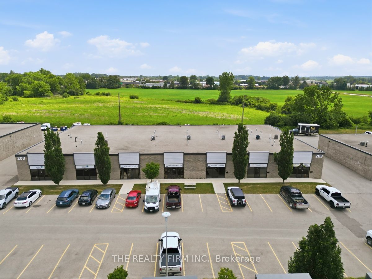 Photo 1 of 12 — 203 Exeter Road C,D,E, London South, ON N6L 1A4