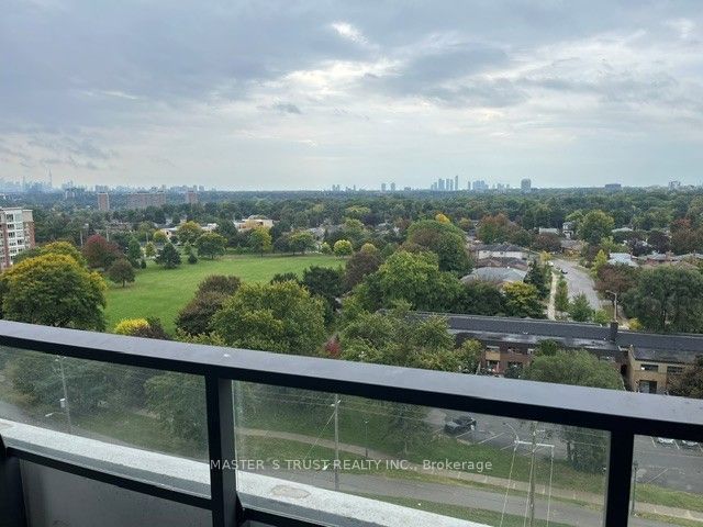 4010 Eglinton Avenue W 1008