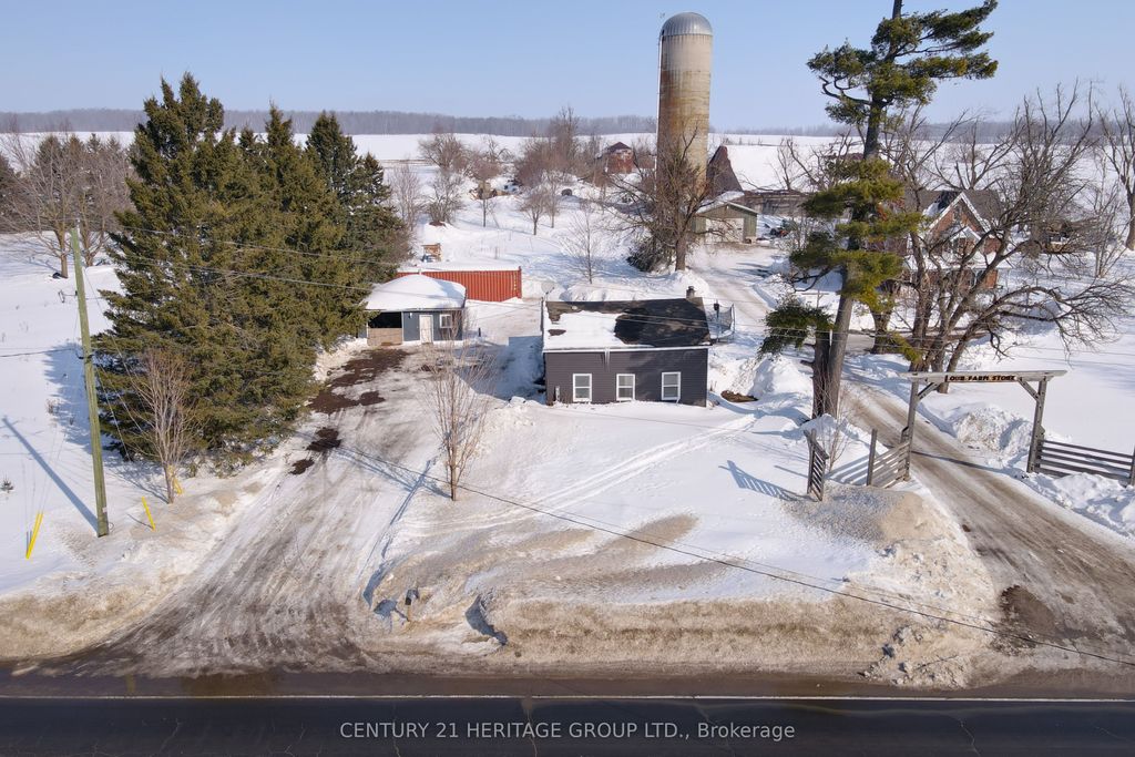 Photo of 1945 Penetanguishene Road, Oro-Medonte, ON L4M 4Y8 (MLS # S12830926)