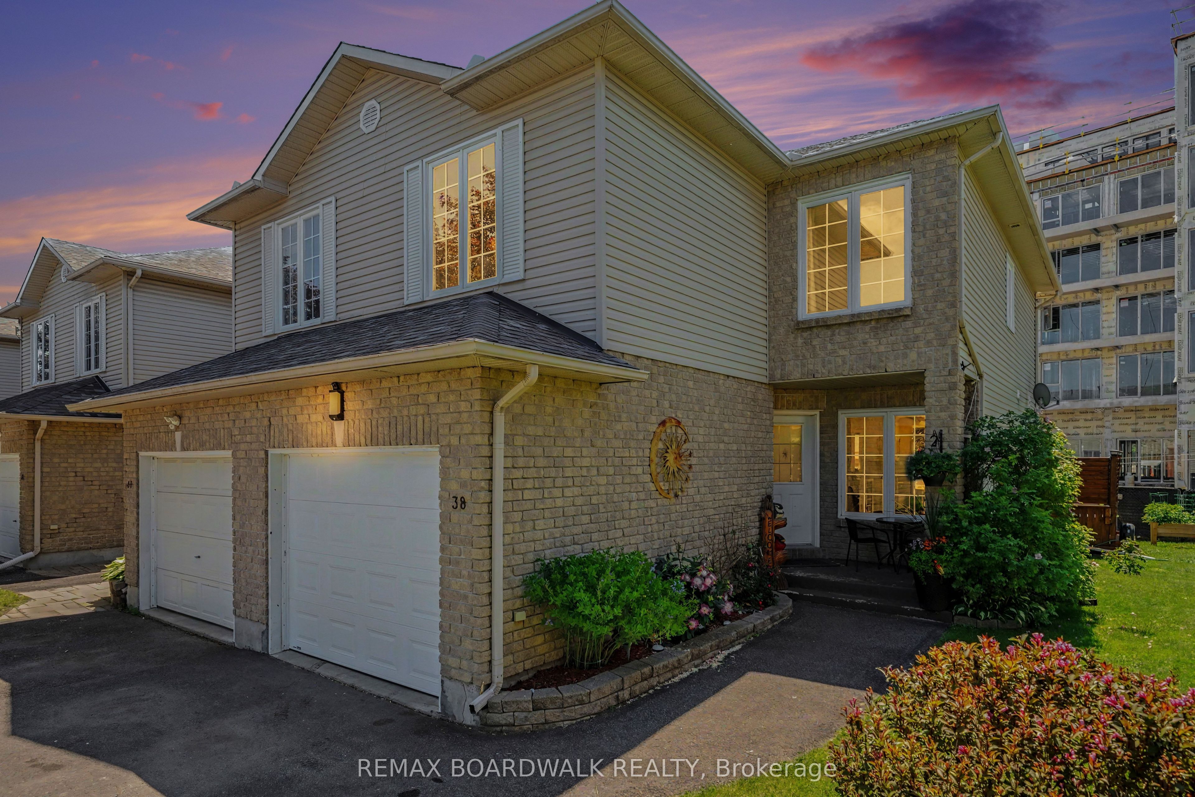 Photo 1 of 33 — 38 Roger Crescent, Casselman, ON K0A 1M0
