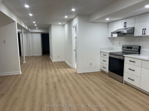 142 Shady Oaks Avenue Basement Unit Markham ON L6B 0P7