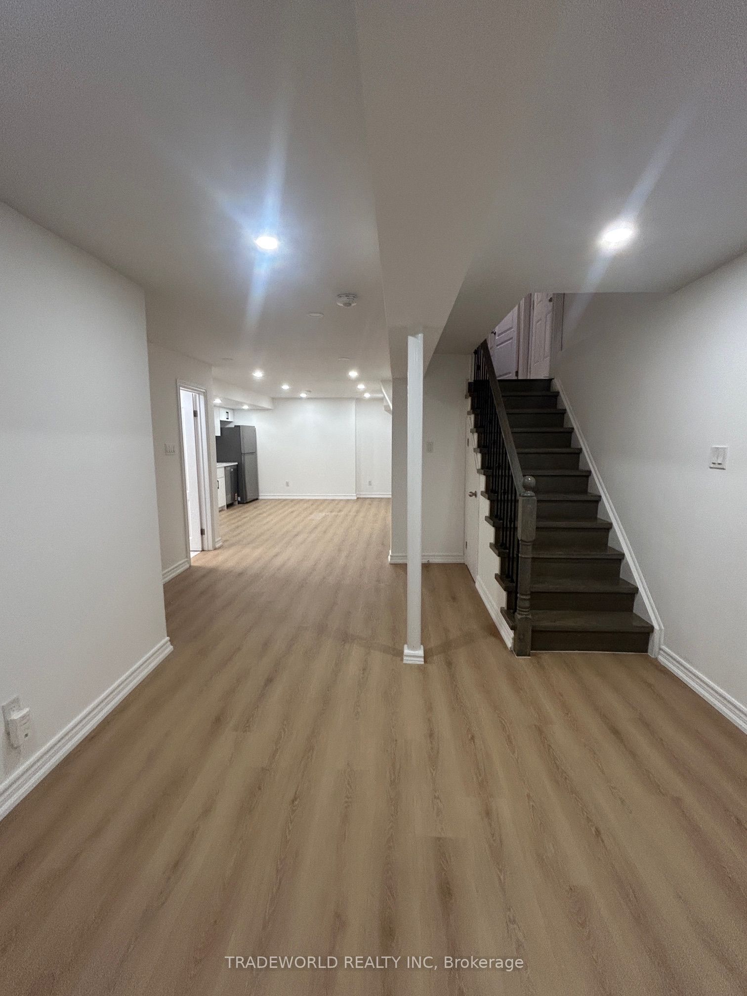 142 Shady Oaks Avenue Basement Unit