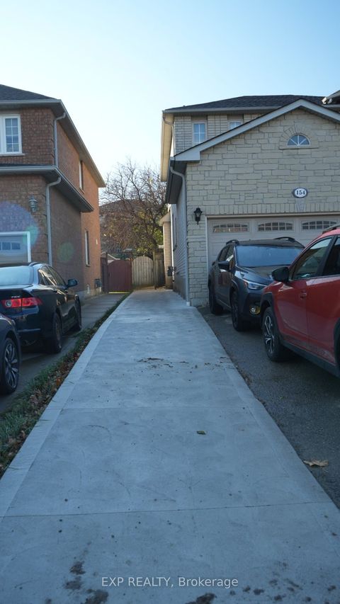 154 Bristol Road E Mississauga ON L4Z 3V3