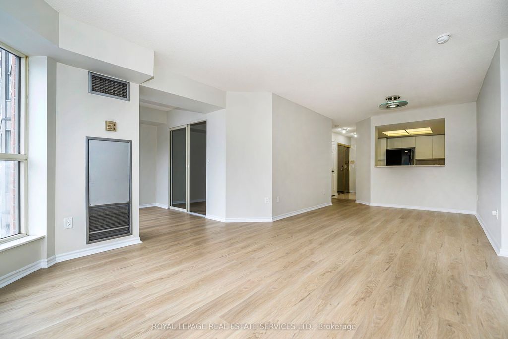 Photo of 325 Webb Drive #1201E, Mississauga, ON L5B 3Z9 (MLS # W12815410)