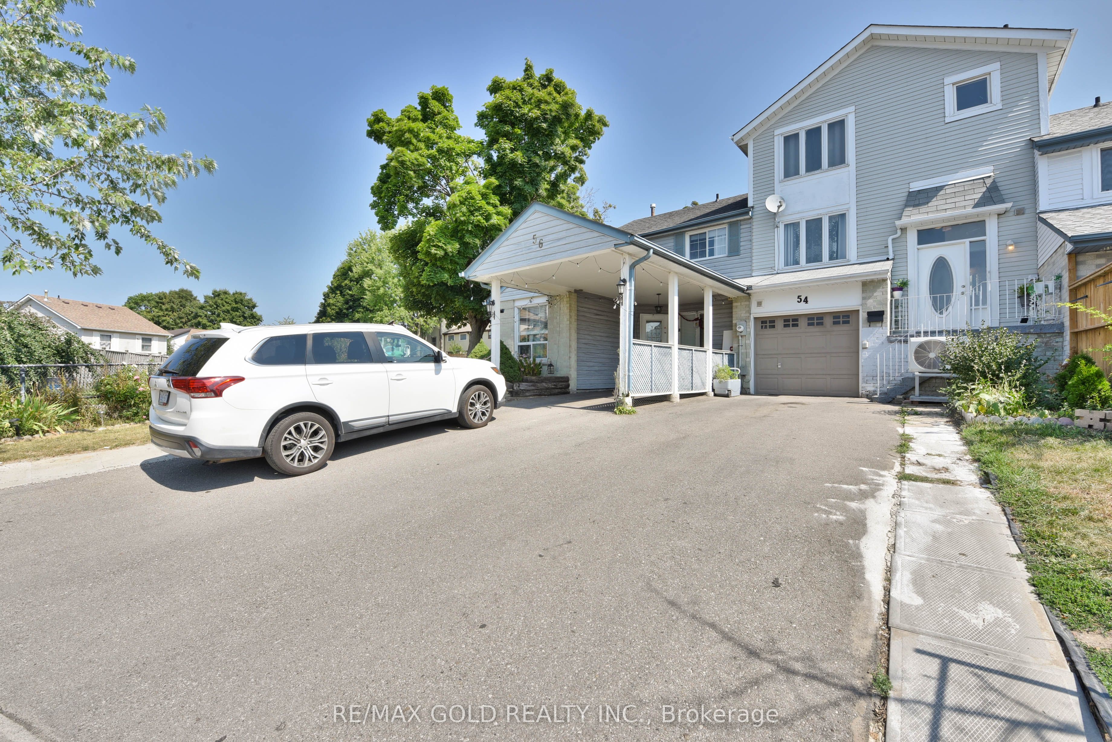 54 Nottawasaga Crescent