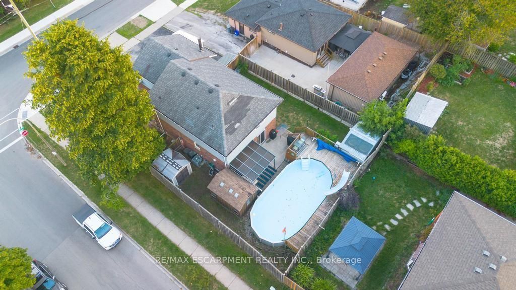 Photo of 245 First Road W, Hamilton, ON L8J 1H4 (MLS # X12450838)