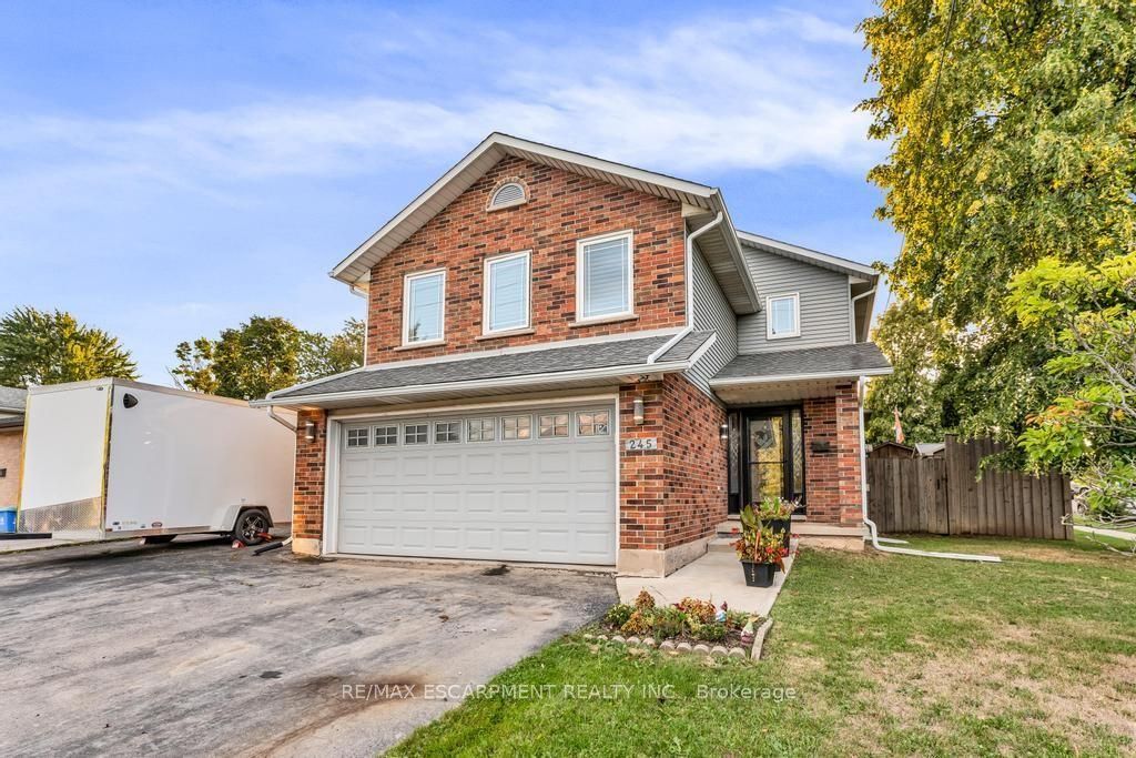 Photo of 245 First Road W, Hamilton, ON L8J 1H4 (MLS # X12450838)