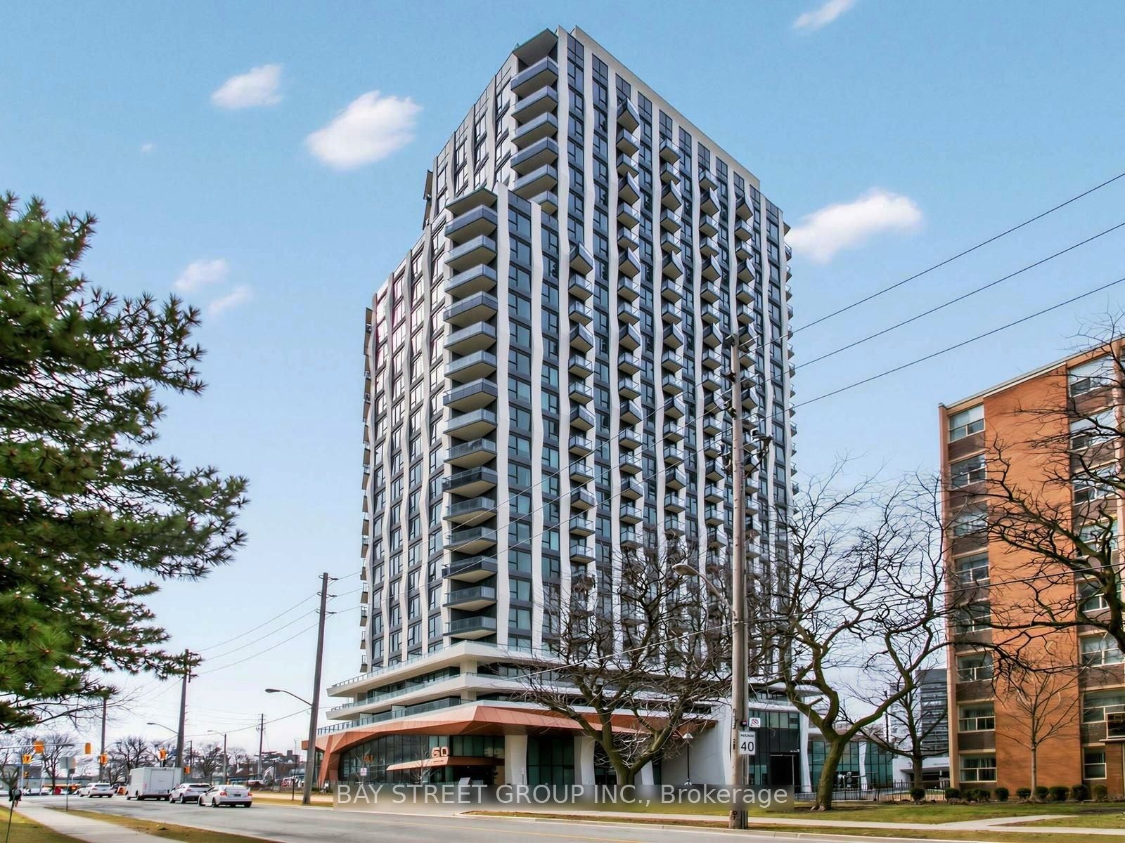 60 Central Park Roadway N/A 607