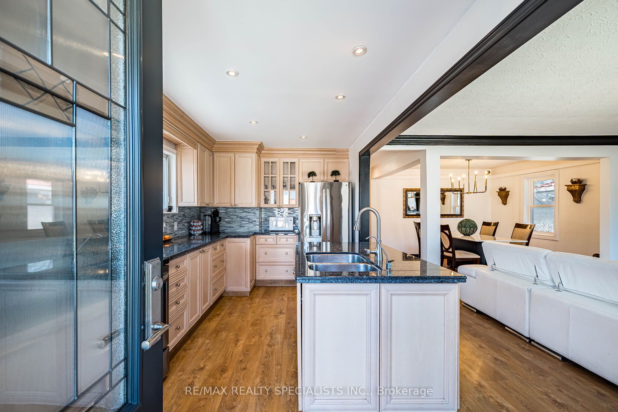 321 Kingsleigh Court