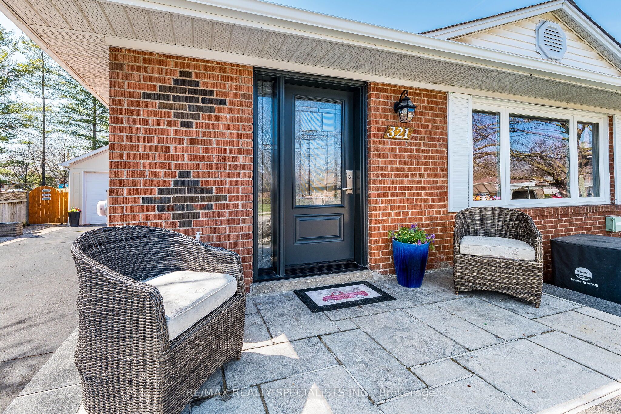 321 Kingsleigh Court