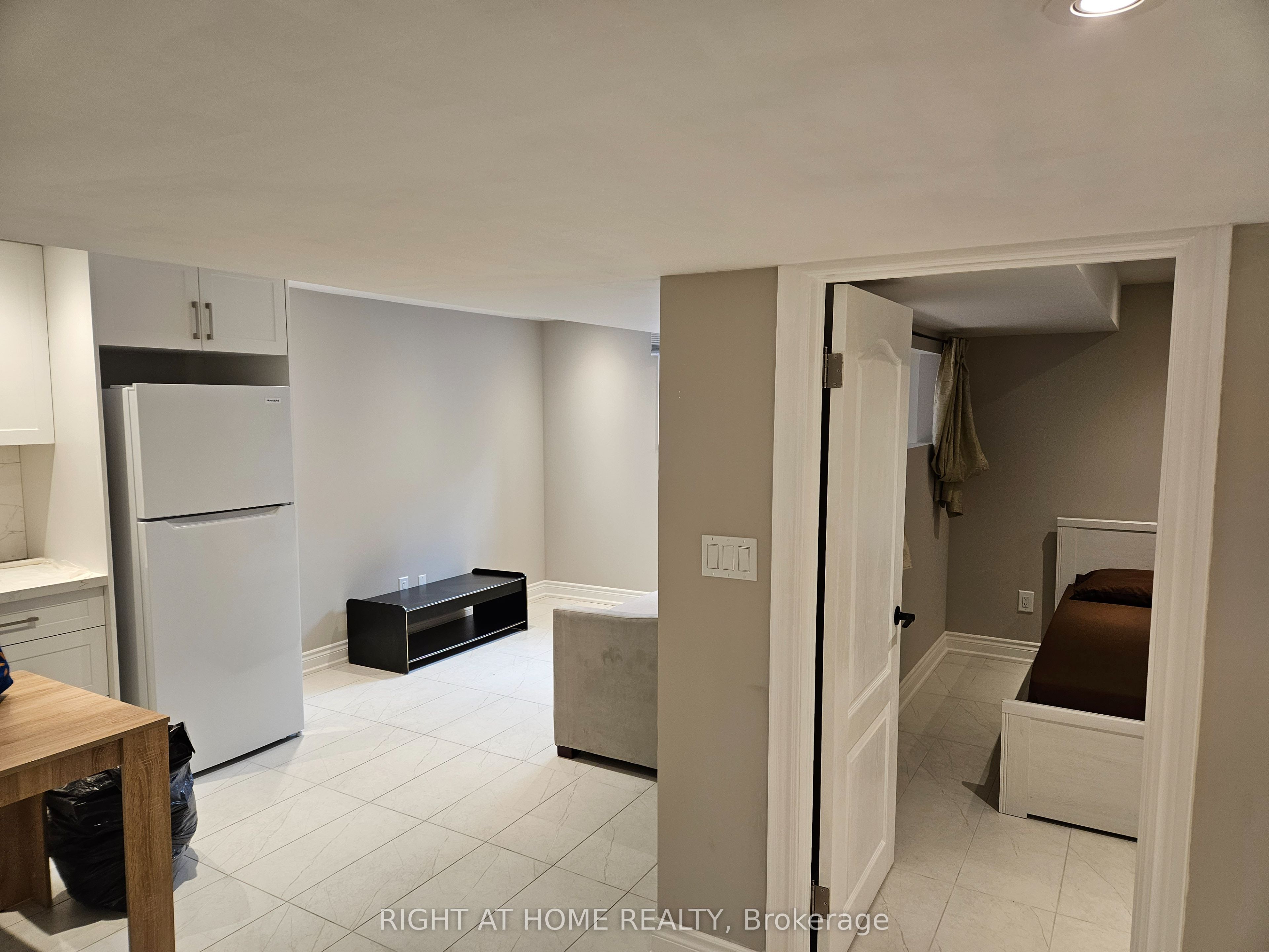 121 Badessa Circle Lower