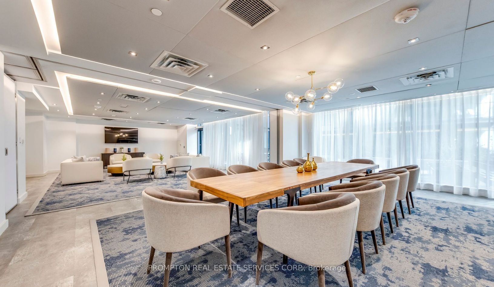 543 Richmond Street W 1116