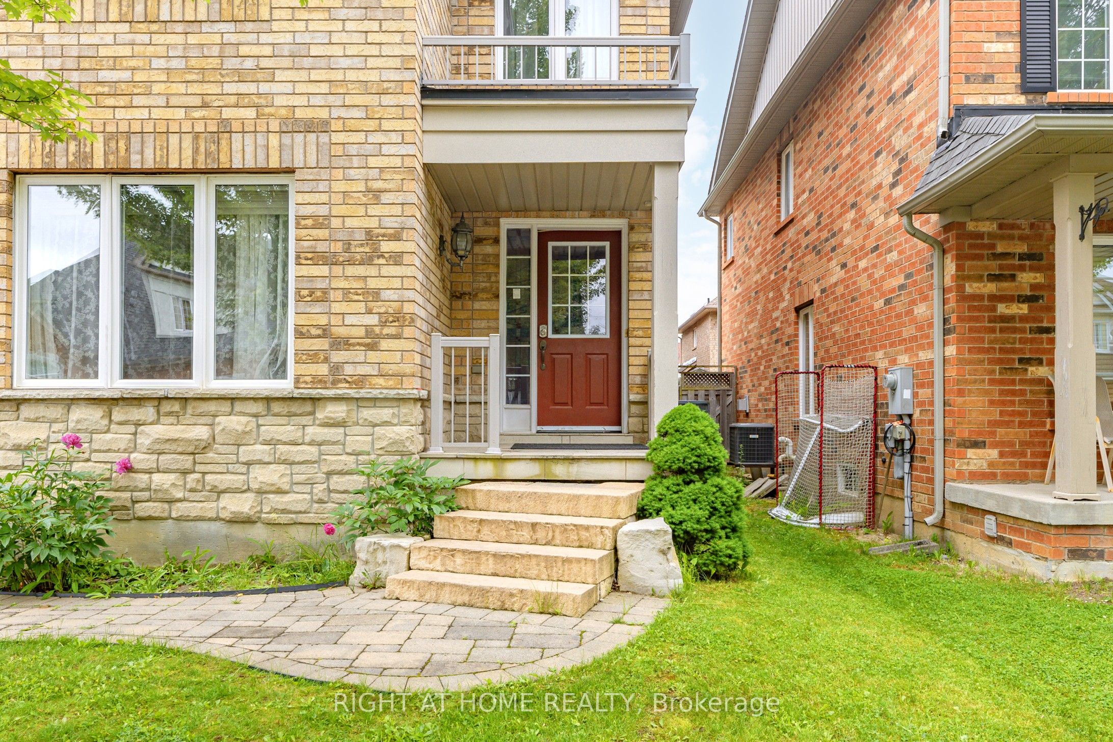 204 Everett Street