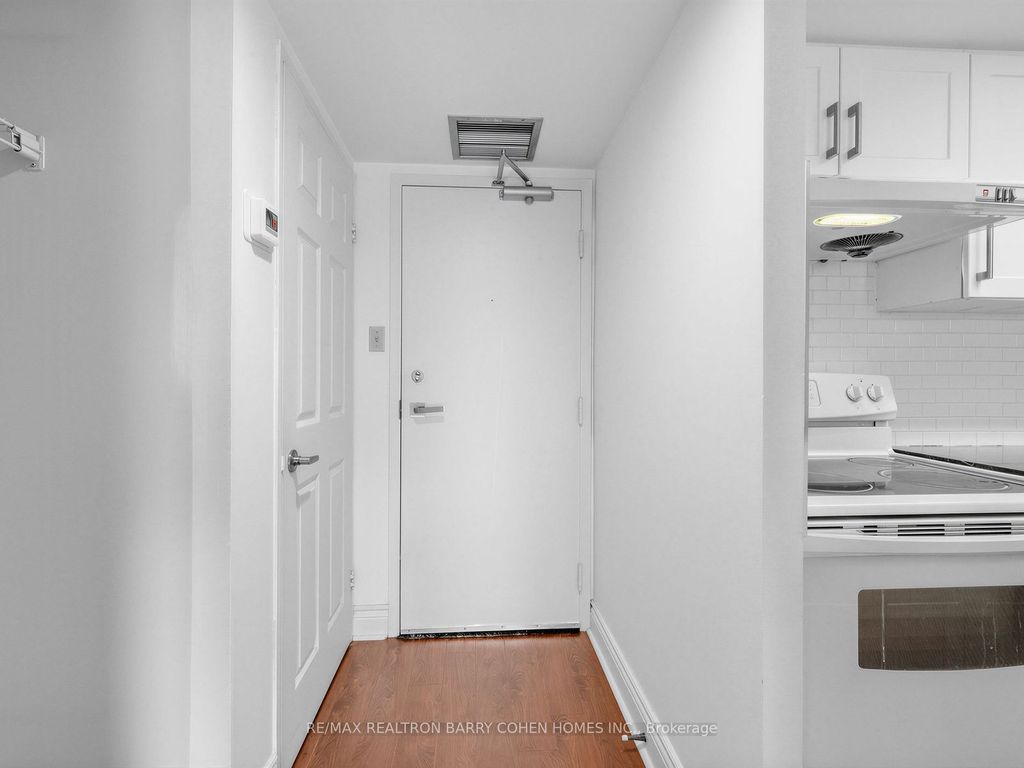 Photo of 725 King Street W #303, Toronto, ON M5V 2W9 (MLS # C13216782)
