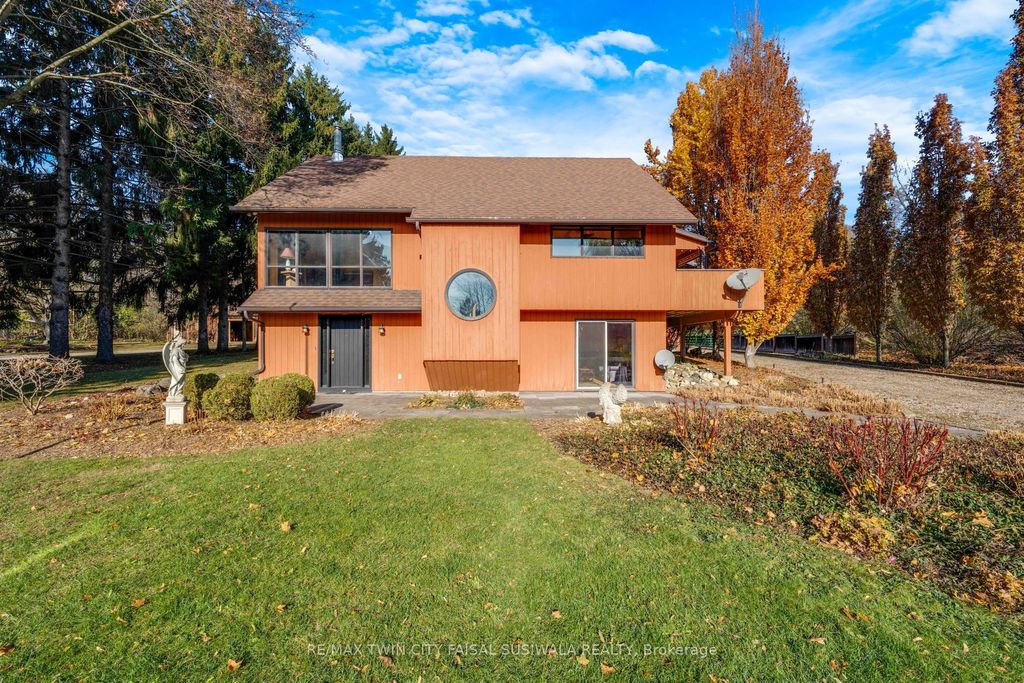 Photo of 106 Royal Oak Road, Cambridge, ON N3E 0A4 (MLS # X12587498)