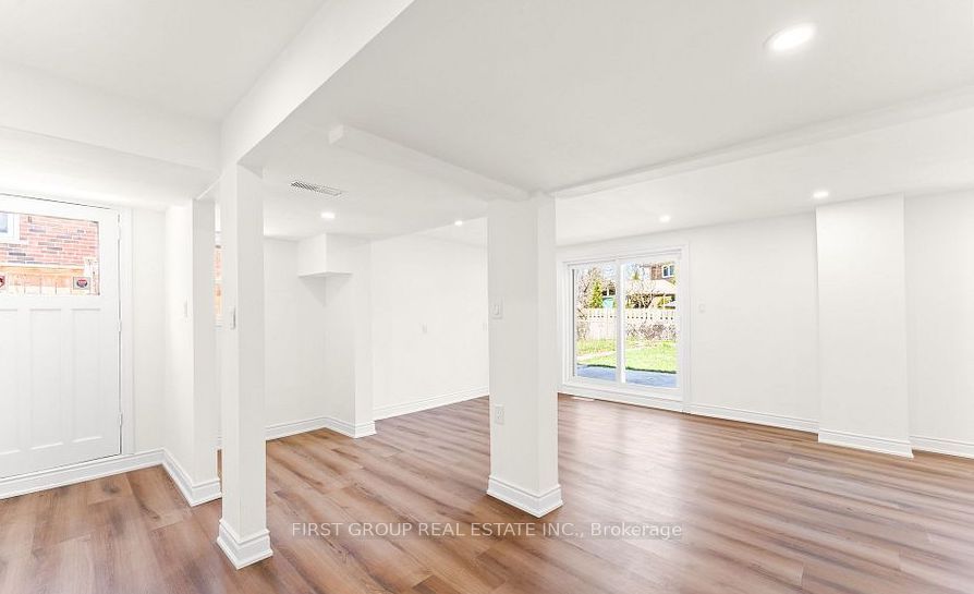 3193 Cawthra Road Bsmt