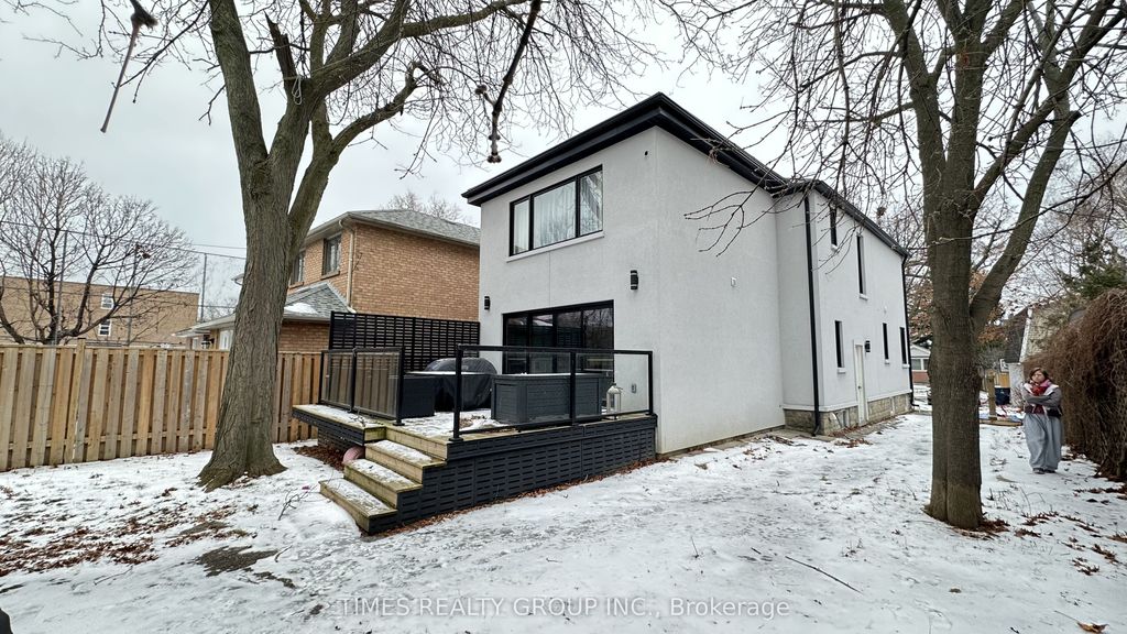 Photo of 10 Dominion Road, Toronto, ON M8W 1J1 (MLS # W12754224)