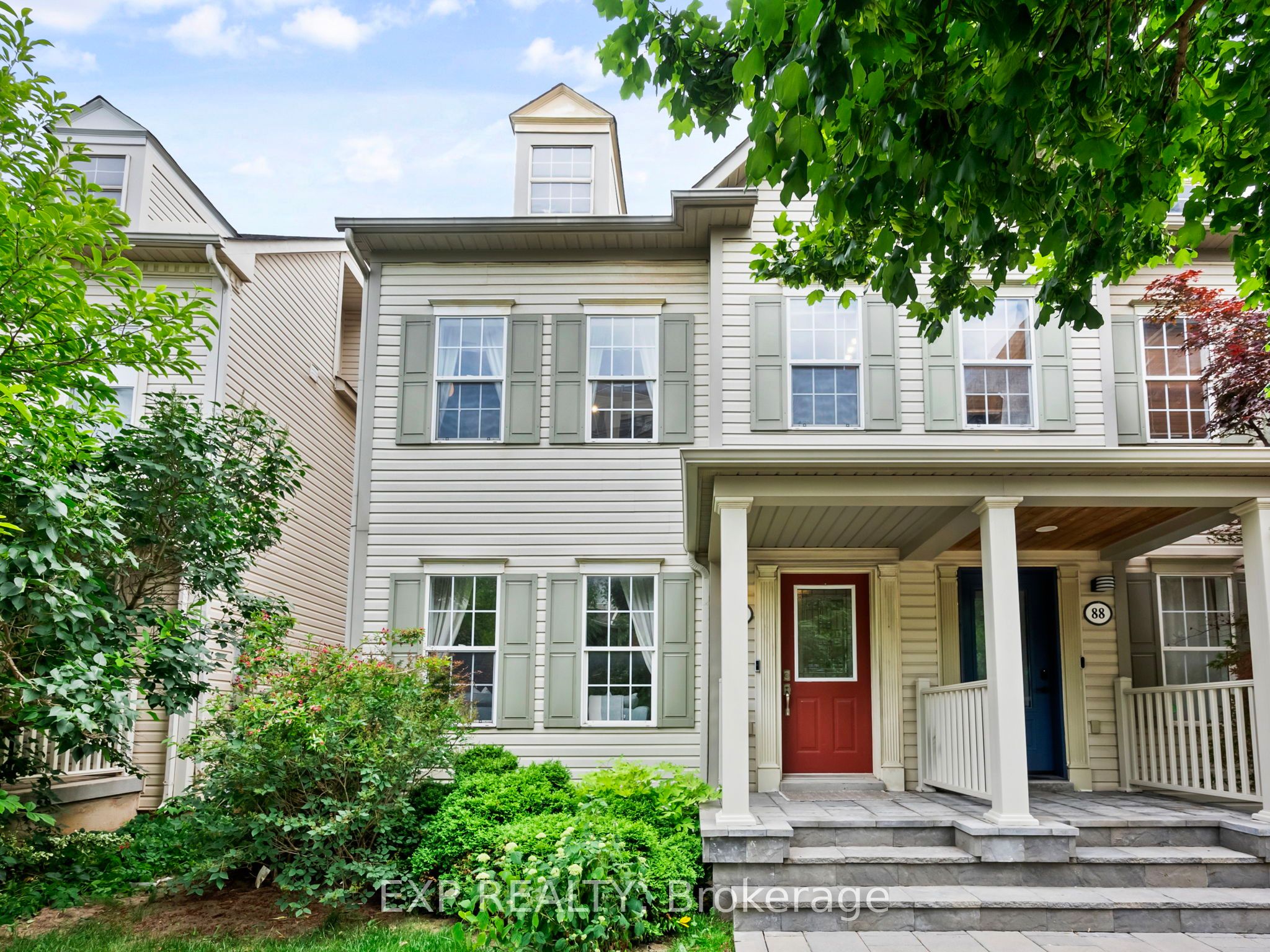 90 Georgian Drive