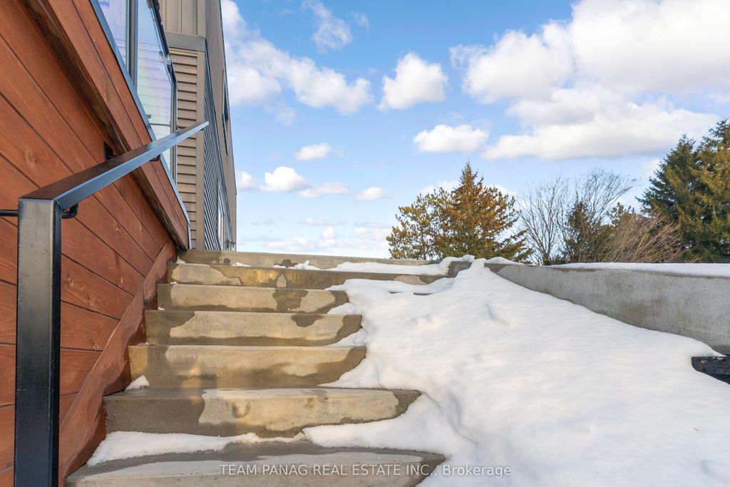 Photo of 11561 Russell Road, Scugog, ON L9L 1B3 (MLS # E12961826)