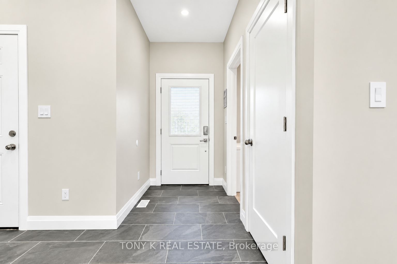 8 Georgina Street