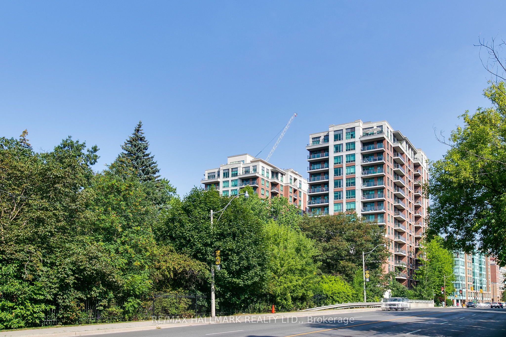 319 Merton Street 602