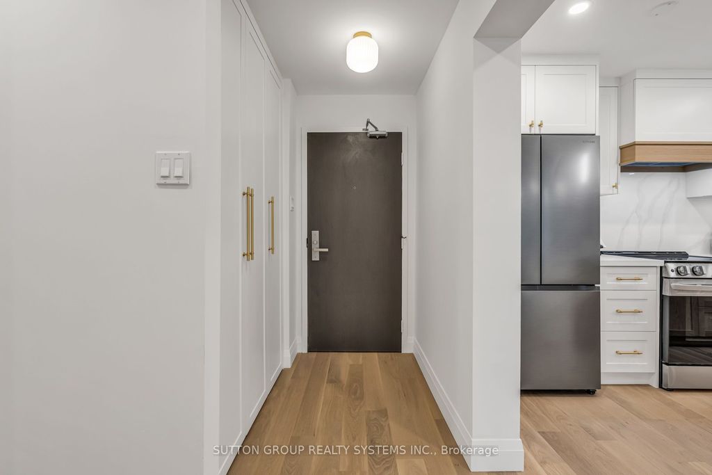 Photo of 45 Southport Street #706, Toronto, ON M6S 3N5 (MLS # W12906208)