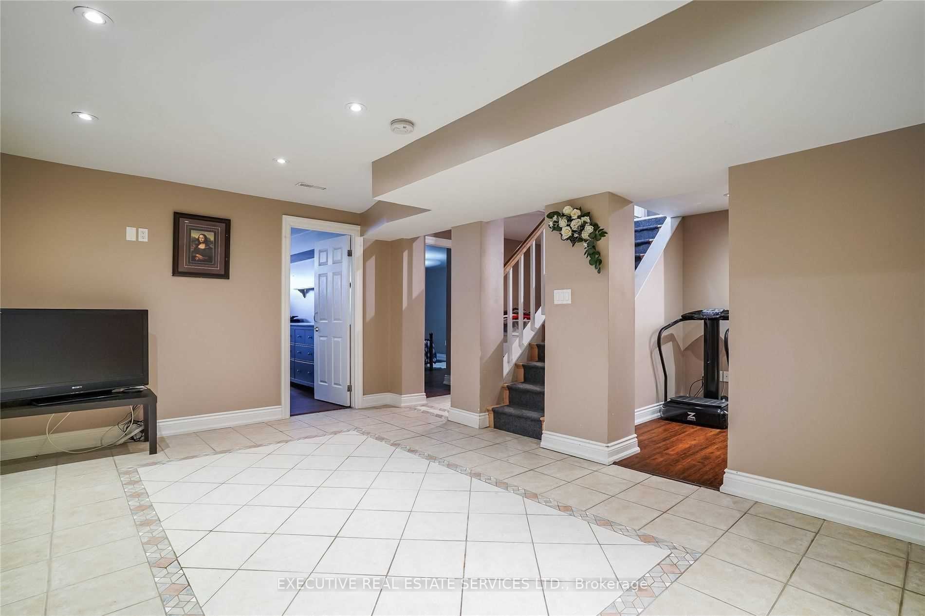 1810 South Sheridan Way