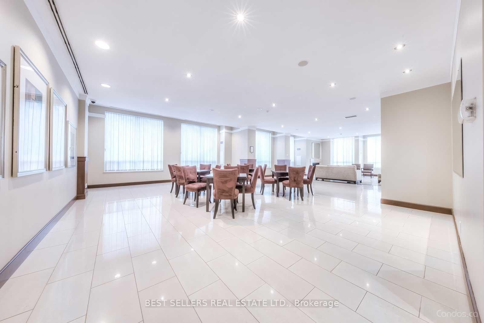 1359 Rathburn Road E 1802