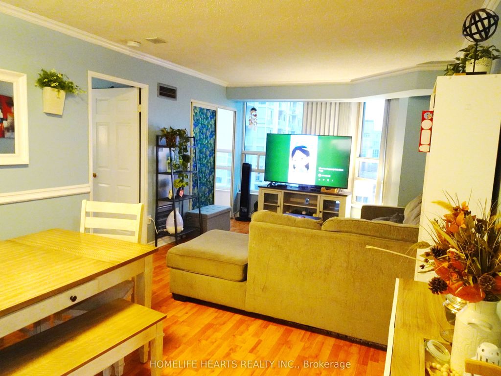 Photo of 250 Webb Drive #1011, Mississauga, ON L5B 3Z4 (MLS # W13079170)