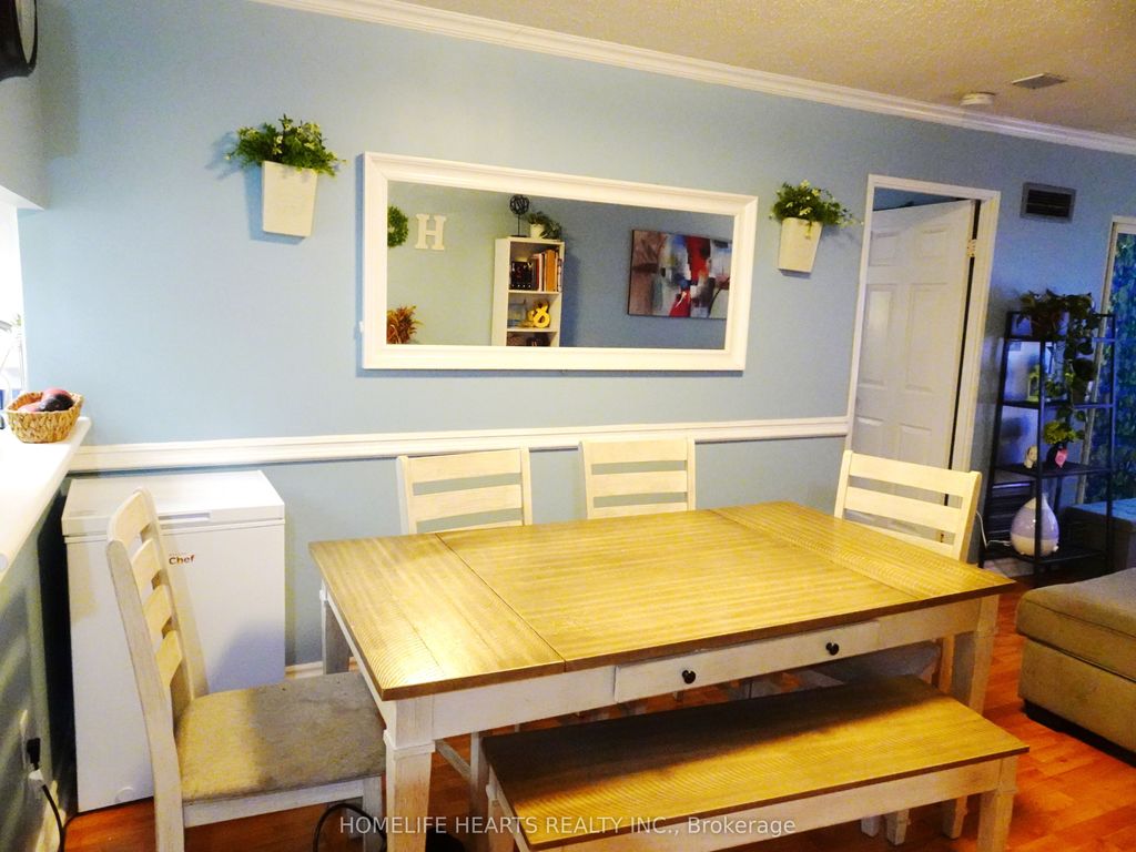 Photo of 250 Webb Drive #1011, Mississauga, ON L5B 3Z4 (MLS # W13079170)